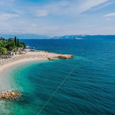 Apartments By The Sea Selce, Crikvenica - 2372 Dış mekan fotoğraf
