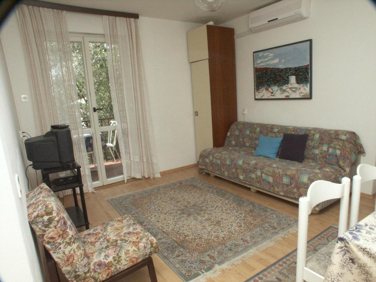 Apartments By The Sea Selce, Crikvenica - 2372 Dış mekan fotoğraf