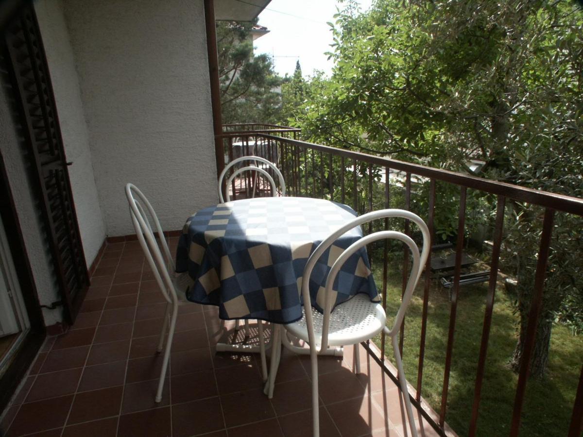 Apartments By The Sea Selce, Crikvenica - 2372 Dış mekan fotoğraf
